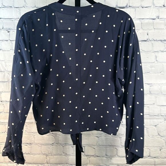 🔵 Rails Sloane Navy Polka Dot Tie Front Blouse | Size M | Flawed - Picture 6 of 6